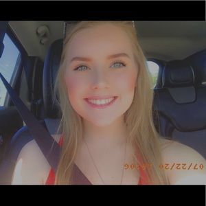 Meet your Posher, Aja